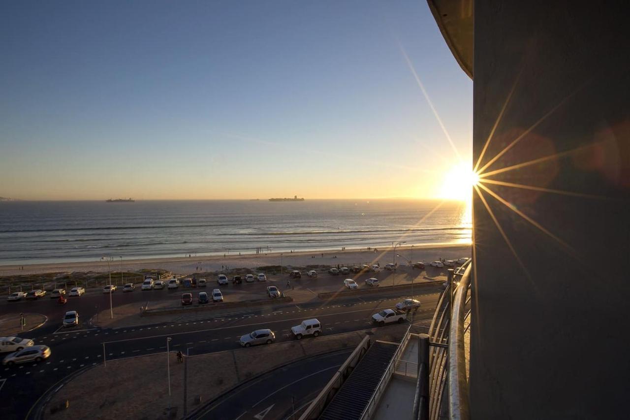 2 Bedroom Apartment With Breathtaking Views! Città del Capo Esterno foto